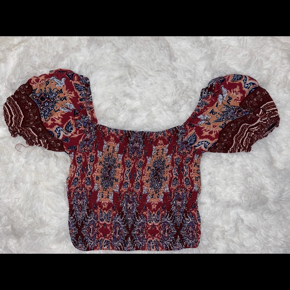 Coco + Jaimeson Off the shoulder cropped top